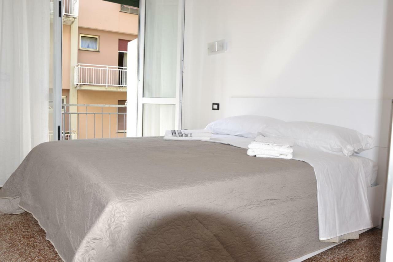 Il Nido Di Quarto Con Park Auto Macchine Piccole Segmento B جنوة المظهر الخارجي الصورة
