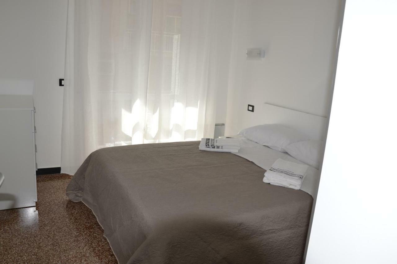 Il Nido Di Quarto Con Park Auto Macchine Piccole Segmento B جنوة المظهر الخارجي الصورة
