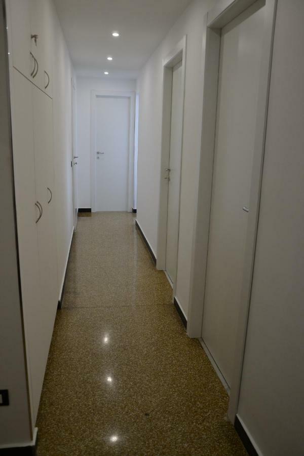 Il Nido Di Quarto Con Park Auto Macchine Piccole Segmento B جنوة المظهر الخارجي الصورة
